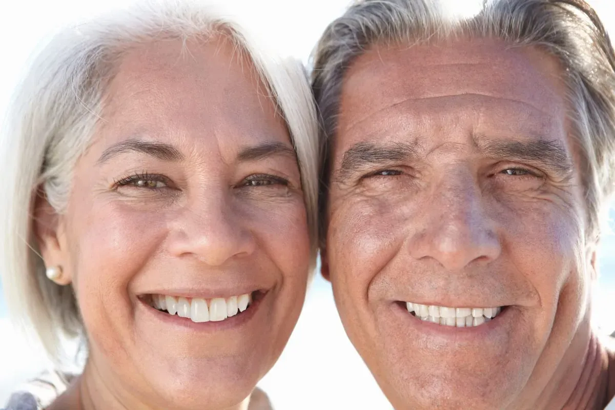 Dentures Explained: Types, Comfort & Care Tips