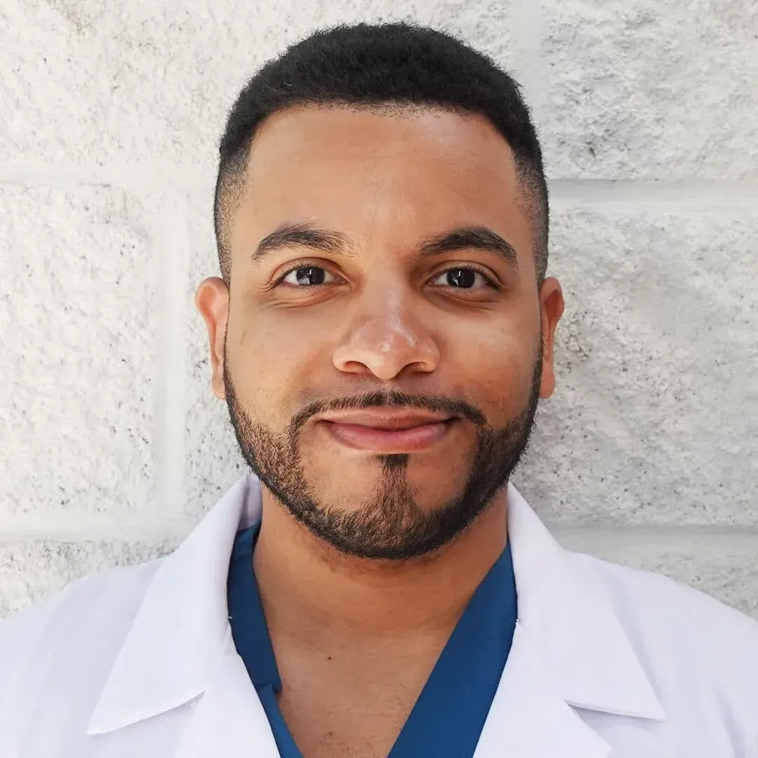 Dr. Nicolas Flores-Hutton